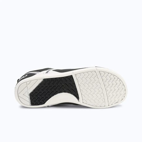 Sole of men's black/white Xero Shoes Prio shoe