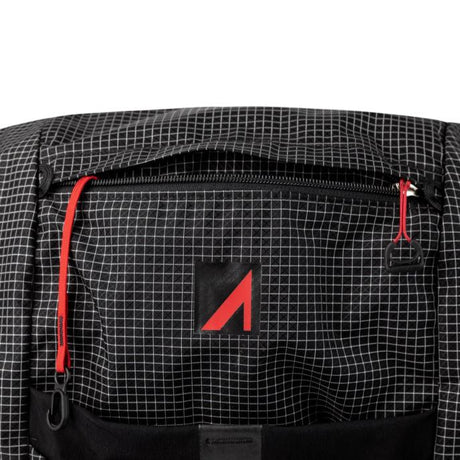 Top pocket of the UltrAspire Epic XT 3.0 hydration pack