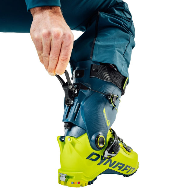 Dynafit Radical Pro ski boot hoji lock system