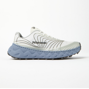 Side of nnormal tomir 1.0 running shoes in white/blue