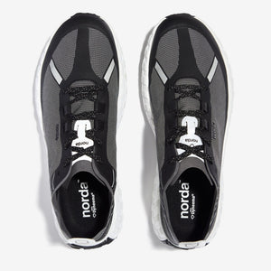 Top view of men's norda 001 running shoes in black/black rubber